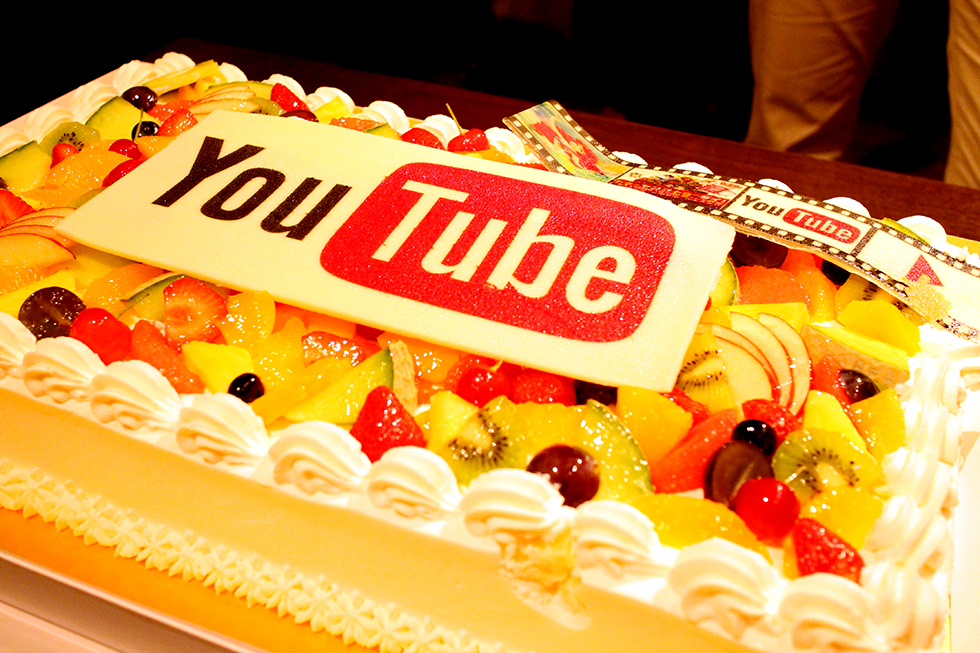 イベント前日がMegwinさんのお誕生日、Youtubeケーキが登場いたしました。